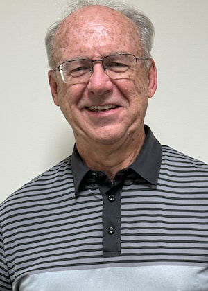 Tom-Headshot-2-300x420
